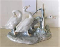 Lladro group of swans