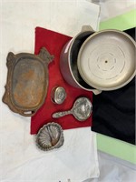 *METAL LOT INCL.CAST IRON COW TRAY