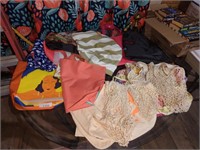Lot of handbags and various other bags