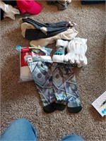 Collection of men's sz 6'12 socks