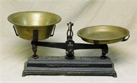 Cast Iron 5 Kilo Scales with Brass Pans.