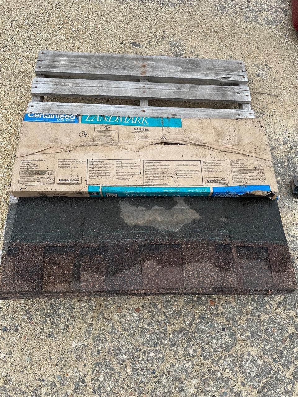 1 Bundle & Partial of Shingles