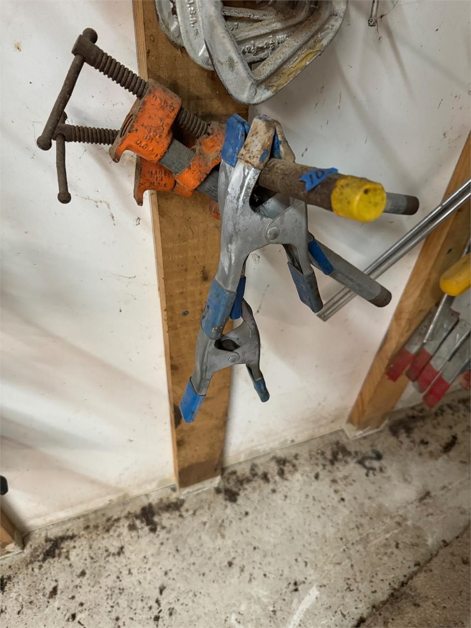 (2) Furniture Clamps/3 Clamps