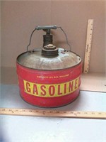 Vintage metal 2 1/2 gallon as can