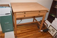 VINTAGE DRAFTING TABLE ! -OS