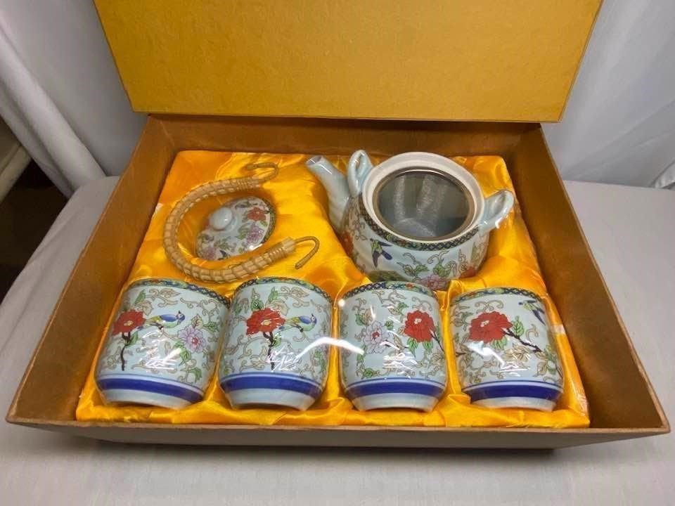 Chinese Tea Set - New in Box