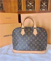 AUTHENTIC LOUIS VUITTON ALMA PURSE