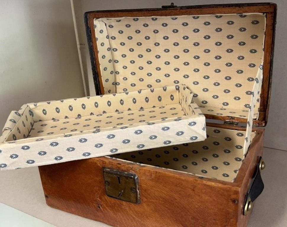 Small Document Box. Early