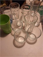 Miscellaneous glass lot