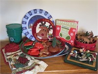 Lot of Christmas Kitchen Items - Cookie Cutters
