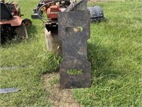 SKID STEER QUICK ATTACHMENT PLATE
