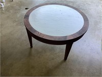 wood round table 17 in high 32 in