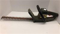 Black and Decker 16” Electric hedge trimmer