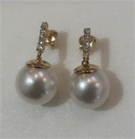 Pair 14ct yellow gold pearl diamond earrings
