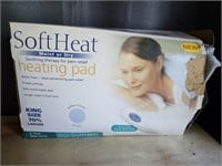 Electric Heating Pad in box