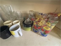 Group of Cups & Glasses (32 pcs)