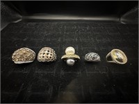 5 Fashion costume jewelry rings sz 7