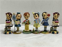 6 Expression of Love Figurines