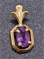 10 Kt Yellow Gold Amethyst Solitaire Pendant