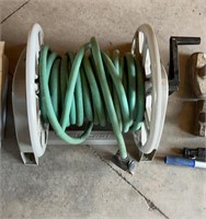 GARDEN HOSE AND WINDER