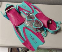 Childrens snorkel set