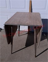 > Drop Leaf Table