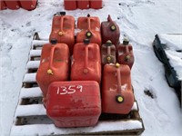 PALLET 9 GAS CANS