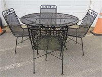 Mesh Iron Patio Table w/4 Chairs