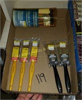 Box of Paint Brushes (#119)