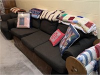 COUCH / AFGHANS / QUILTED PILLOWS