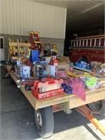HAY WAGON FULL OF MIX NEW TOOLS / LADDERS
