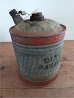 2 gallon galvanized gas can with spout and handle
