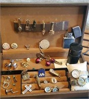 Men's jewelry box with contents includes rings,
