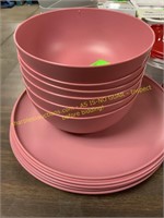 12ct plastic (6) bowls (6) plates