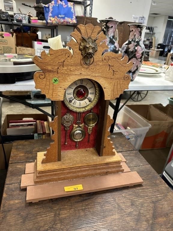 ANTIQUE GINGERBREAD CLOCK DECOR PIECE