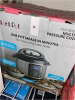 Instant pot duo gourmet pressure cooker