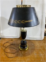 Desk Lamp, powers on