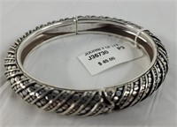 Snap on cute bangle bracelet