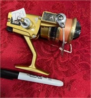 FISHING REEL