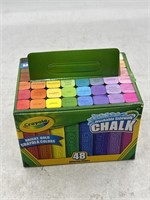 NEW Crayola 48ct Sidewalk Chalk
