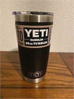 YETI 20OZ TUMBLER WITH MEGASLIDER LID- BLACK