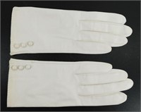 Pair of White Kid Ladies Gloves