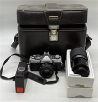 (JL) Minolta XG 1 Camera and Vivitar 80-200M Lens