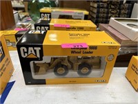 CAT CATERPILLAR 988B WHEEL LOADER ERTL