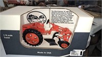 1:16 Allis Chalmers tractor