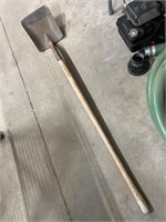 square shovel