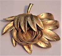 Goldtone Leafy Brooch w/Chains
