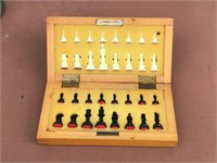 FOLDING CHESS BOARD AND PIECES