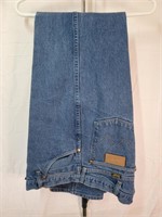 Wrangler 38 x 36 Starched Denim Jeans