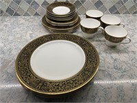 Minton Grandee Bone China Set For 4